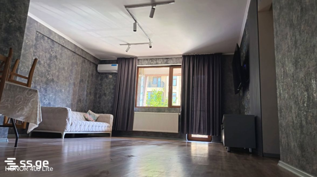 5 room Flat For Rent. Varketili