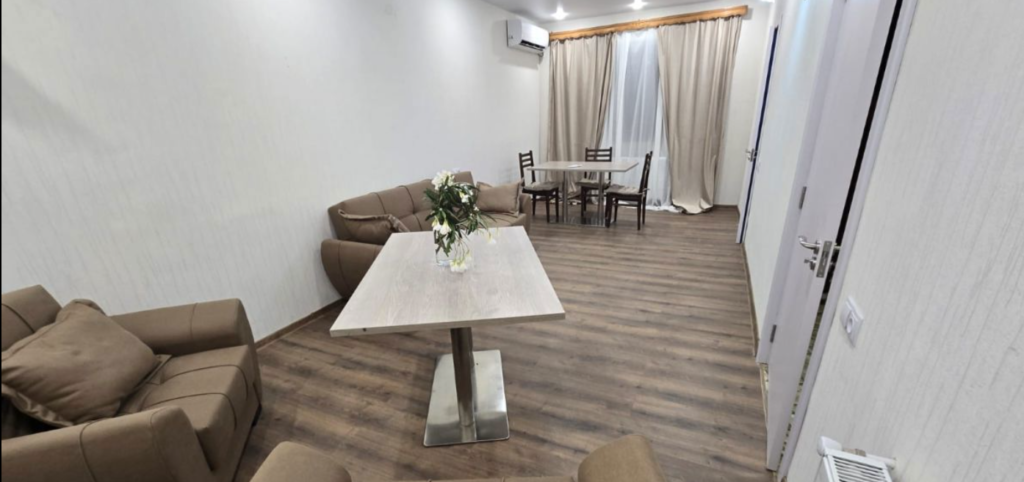 5 room Flat For Rent. Varketili